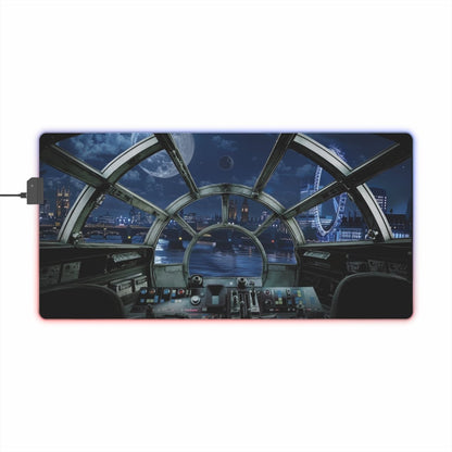 Millennium Falcon in London LED LED Light - Up Sci - Fi, TV & Movies XL Mousepads