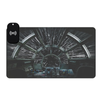 Millennium Falcon View, Wireless Charging LED + Wireless Charging XL Mousepads